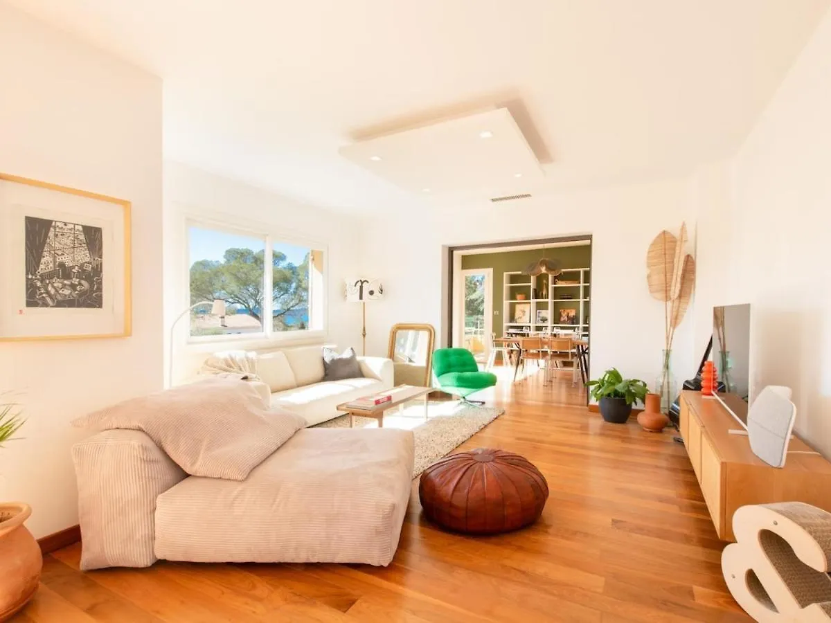 115M2 Avec Un Apercu Mer Et Proche Du Centre Saint-Raphael  France
